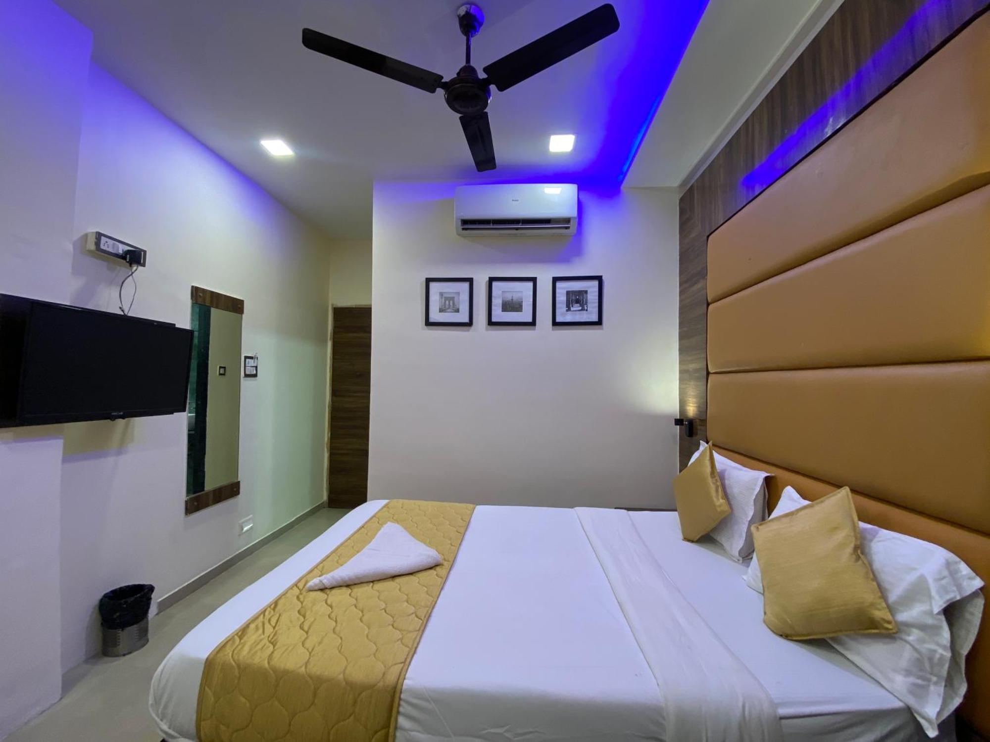 Hotel Blue Wellington - Near Mumbai Airport Pokoj fotografie