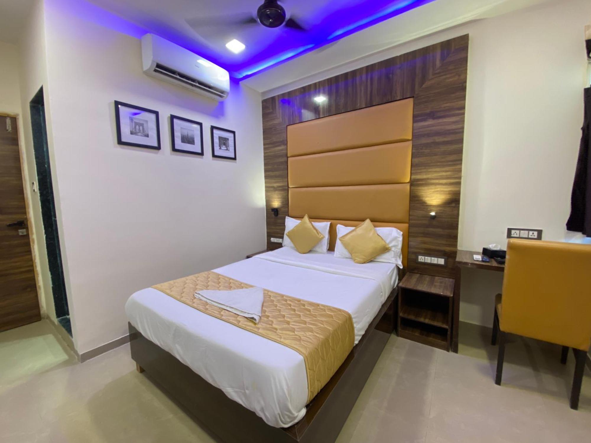 Hotel Blue Wellington - Near Mumbai Airport Exteriér fotografie